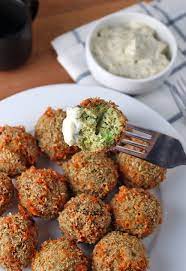 Low Carb Broccoli And Cheese Fritters Ruled Me Recipe Low Carb Vegetarian Vegetarian Keto Broccoli Recipes