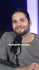 La cultura del envase… Sígueme aquí @faridieck para más relatos y  reflexiones., ., ., #faridieck #parati #foryou