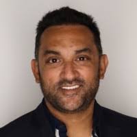 Chris Hinz's Instagram, Twitter & Facebook