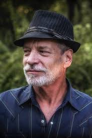 Brad Featherstone's Instagram, Twitter & Facebook