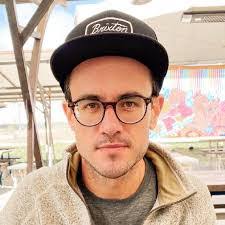 Adam Herrington's Instagram, Twitter & Facebook