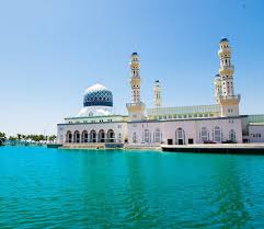 Experience the largest 'floating' mosque of kota kinabalu, sabah overlooking likas bay with interesting modern islamic architecture. Kota Kinabalu City Mosque Local Tour Daytrips Sightseeing Packages Easybook Th
