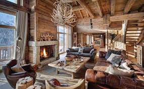 Un legno caldo, tendente al giallo, che avvolge e riscalda, come un tessuto spesso. Come Arredare Uno Chalet