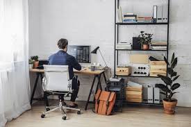 Saat ini, model meja komputer sudah berkembang mengikuti kebutuhan dan kebiasaan masyarakat sehingga ada banyak sekali modelnya. 15 Computer Desk Designs Minimalist Modern Flokq Coliving Jakarta
