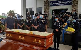 Balai polis sg ambat is situated nearby to pejabat, northwest of kemajuan tanah sungai ambat. Cop Killed In Action Was Pining For Reunion With Mum Grandpa Free Malaysia Today Fmt