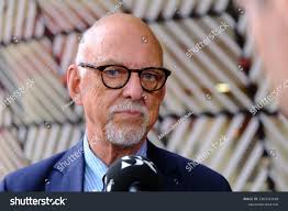 29 Hans Dahlgren Royalty-Free Images, Stock Photos & Pictures