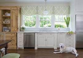 If you're searching for window treatment ideas for the kitchen and aren't sure where to start, we've got you covered. Ù…ÙƒØ¨Ø± Ø§Ù„ØµÙˆØª Ø§Ù„Ù…ØµØ­Ù ÙƒØ±Ø³ÙŠ Kitchen Bay Window Curtains Designedbysea Com