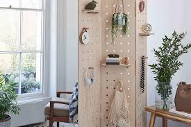 Purchasing a room divider can be expensive and can actually cost upwards of a $100 dollars at most places. Smart Room Dividers That Break New Boundaries Loveproperty Com