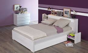 Ses lignes épurées font que ce lit pourra facilement être disposé au milieu des meubles déjà existants. Lit Brooklyn Alinea William Bucher