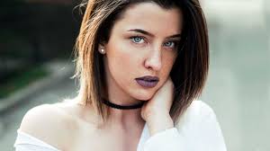 Blunt & sharp bob haircut. 6 Ways To Modernize A Bob Haircut L Oreal Paris