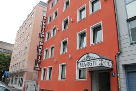 Suche unternehmen… bearbeiten hotel englischer garten. Pension Margit Munchen Aktualisierte Preise Fur 2021