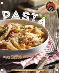Delicious Veg Pasta With Cheese Awaits You For The Cheesy Tangy Bites To Fork Up Lavish Your Taste Buds With The Yummy Flavors Dazzling Delicious Food Pasta