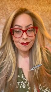 Wash my wig with me!! Today I'm washing “Arlo” by @esteticadesigns in  RH12/26/Rt4 that I purchased from @shoptmwigs ❤️ this is one of my favorite  wigs right now so it was desperate