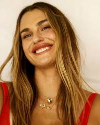 A big smile today🎶🎻😘🥰 See more smile https://watchnow.site/dPWPW