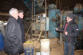 Programmes à ne pas manquer. Pres De Lisieux La Famille Lagrive Fabrique Des Briques Depuis Quatre Generations Le Pays D Auge