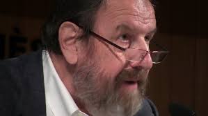 MANOLO VÁZQUEZ MONTALBÁN leido por JOSEP MARÍA POU