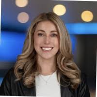 Abby Moore's Instagram, Twitter & Facebook