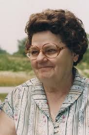 Carrie Riddle's Instagram, Twitter & Facebook