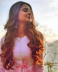 Pin By On جينيفر وينجت Jennifer Winget Beauty Girl Jennifer Winget Beyhadh