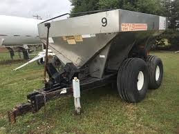 Tyler Fertilizer Spreader