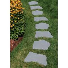 Nantucket Pavers 20 In And 21 In Irregular Concrete Blue Stepping Stones Kit 20 Piece 52201 The Home Depot Stone Landscaping Stepping Stone Paths Garden Stepping Stones
