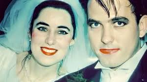 Qui est Mary Poole, la femme et la muse de Robert Smith (The Cure) ?