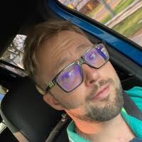 300+ perfiles de «Orazi»