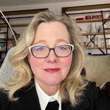 Annette Hurst's Instagram, Twitter & Facebook