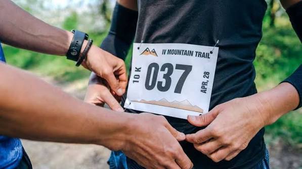 Làm thế nào để đeo bib đúng và sử dụng công nghệ chip timing?