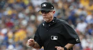 MLB umpire forgets to rule safe or out