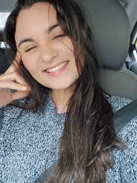 Michelle Gille's Instagram, Twitter & Facebook