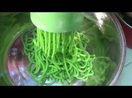 Scopri ricette, idee per la casa, consigli di stile e altre idee da provare. Cendol Beras Dengan Pewarna Alami Takjil Puasa Day 1 Youtube Warna Alami Hidangan Penutup Ide Makanan