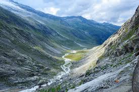 Mountain River Pictures Download Free Images On Unsplash A collection of the top 89 mountain river wallpapers and backgrounds available for download for free. mountain river pictures download free