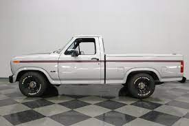 Custom 1986 Ford F 150 Proves Boxy Can Be Sporty