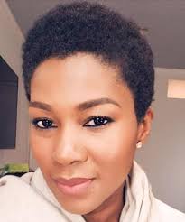 Beide ploegen wilden er geen veredelde training van gingen maken: Sandra Spicy Stephanie Okereke Linus Debuts New Hairstyle