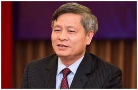 Túi quà chứa vài bộ khẩu trang, nước rửa tay và 50.000 USD tặng cựu Thứ  trưởng Phạm Công Tạc