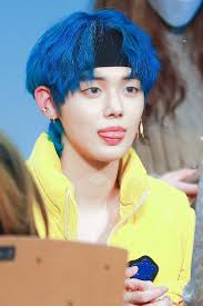 Yeonjun Pics On Twitter Txt Blue Hair Celebrities