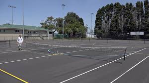 Building a tennis court and want to know the dimensions? Embarrassing Muck Up Leaves Popular Mount Maunganui Tennis Courts Too Short Too Wide 1 News Tvnz
