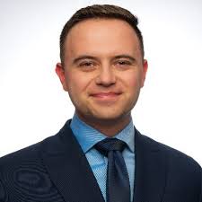 Ayan Mukhopadhyay (@AyanMukhrjee)