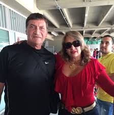 Falcioni ha tenido que someterse a sesiones de quimioterapia y ha cambiado su dieta. Caracol Deportes Sur Twitter El Historico Arquero Del America Julio Cesar Falcioni Llego Al Pascual Guerrero Https T Co Zeoqksvoes