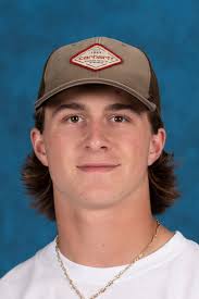 Bellingham football senior captain Gavin Elder calm under center