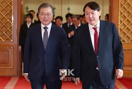 장우성 / 서울 성북경찰서장 윤석열 후보자와의 접점을 찾기 위해서 수사했던 건 아닙니다. ë¬¸ ëŒ€í†µë ¹ 1ì‹œê°„ ë§Œì— ìœ¤ì„ì—´ ê²€ì°°ì´ìž¥ ì‚¬ì˜ ìˆ˜ìš© ë§¤ì¼ê²½ì œ