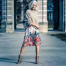 60 yaş modası / parodik 60 yas ustu ihtiyarlar stil ve imaj konusunda genclerin agzini acik biraktilar stil moda incelikle yaslanma / 60 yaş modası / 50 yas ustu bloggerlar herkesten daha tarz :. 60 Yas Modasi Modada 60 Li Ve 70 Li Yillar 5 Film Drama Komedi Terbaik 2019