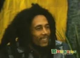 Earl Chin's Instagram, Twitter & Facebook