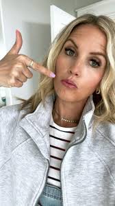 I'm still amazed by this lip stain. 👄 It goes