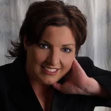 Kelly Bothwell's Instagram, Twitter & Facebook