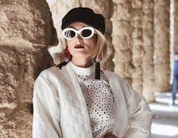 8 iunie 2021 · jurnalul de brăila. El Este Iubitul Lui Carmen NegoiÈ›Äƒ Cine Este È™i Cu Ce Se OcupÄƒ Partenerul De ViaÈ›Äƒ Al Vedetei Foto Spynews Ro