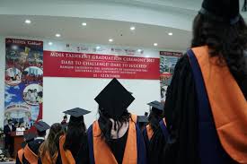According to the graduate market in 2015, high fliers research, our alumni are britain's top choice for employers. Life Mdis