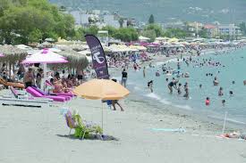 Μπορεί να προσφέρει σε κάποιον κολύμπι στις πιο καθαρές και αγνές 7. Adiaxwrhto Sth Messhnia To Trihmero Oyte Karfitsa Se Magazia Paralies Fwtografies Eley8eria Online
