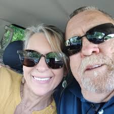 Does anyone know of anyone that has any small bread puppies that are free